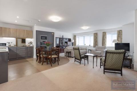 2 bedroom apartment for sale, Addington Road, Sanderstead, Surrey