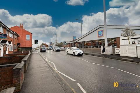 168 Bell Lane, Bury, BL9 6DG