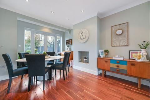 4 bedroom semi-detached house for sale, Woodlands, Harrow