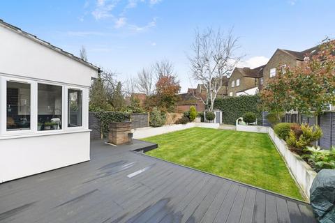 4 bedroom semi-detached house for sale, Woodlands, Harrow