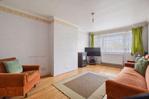 2 bedroom maisonette for sale, Headstone Lane, Harrow