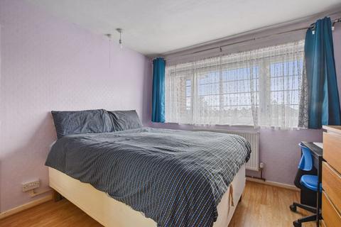2 bedroom maisonette for sale, Headstone Lane, Harrow