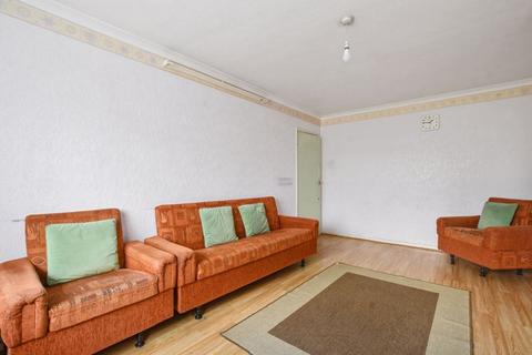 2 bedroom maisonette for sale, Headstone Lane, Harrow