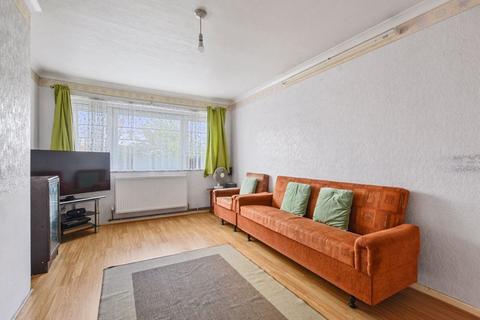 2 bedroom maisonette for sale, Headstone Lane, Harrow