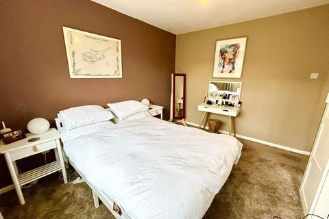 1 bedroom apartment to rent, Brooklands Road, Sale