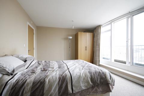 2 bedroom apartment to rent, Ammonite House, Startford, E15