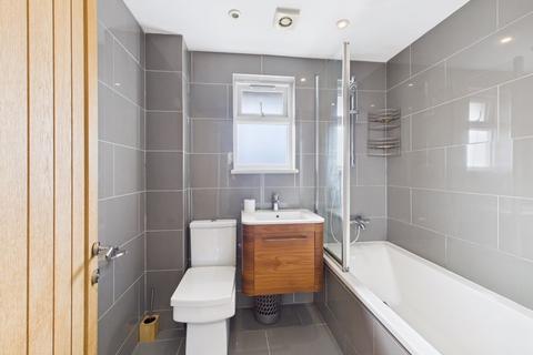 3 bedroom detached house for sale, Castle View Close, TR15