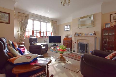 4 bedroom semi-detached house for sale, Parkfield Gardens, Harrow