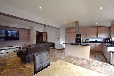 4 bedroom semi-detached house for sale, Woodlands, Harrow