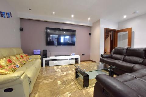 4 bedroom semi-detached house for sale, Woodlands, Harrow