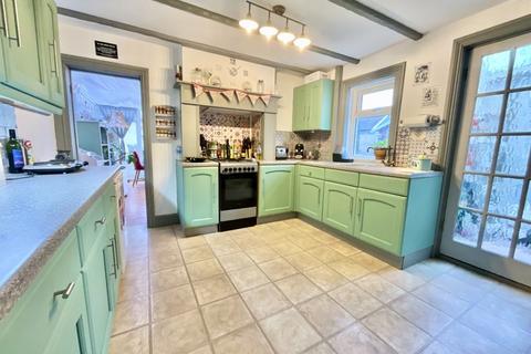 10 Rosebery Road, Bournemouth, BH5 2JH
