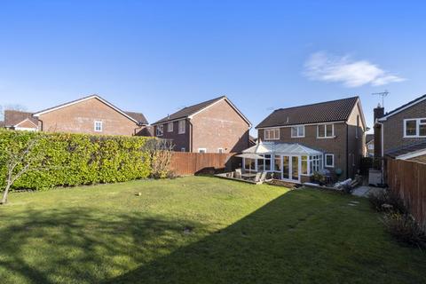 4 bedroom detached house for sale, Bryony Gardens, Gillingham