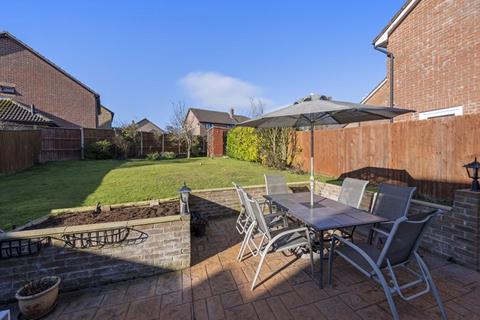 4 bedroom detached house for sale, Bryony Gardens, Gillingham