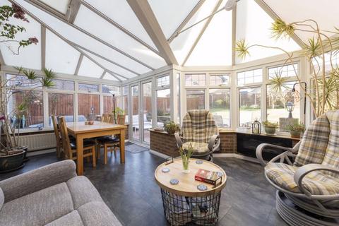 4 bedroom detached house for sale, Bryony Gardens, Gillingham