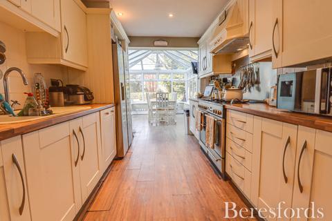 4 bedroom detached house for sale, Willowdene Court, Warley, CM14