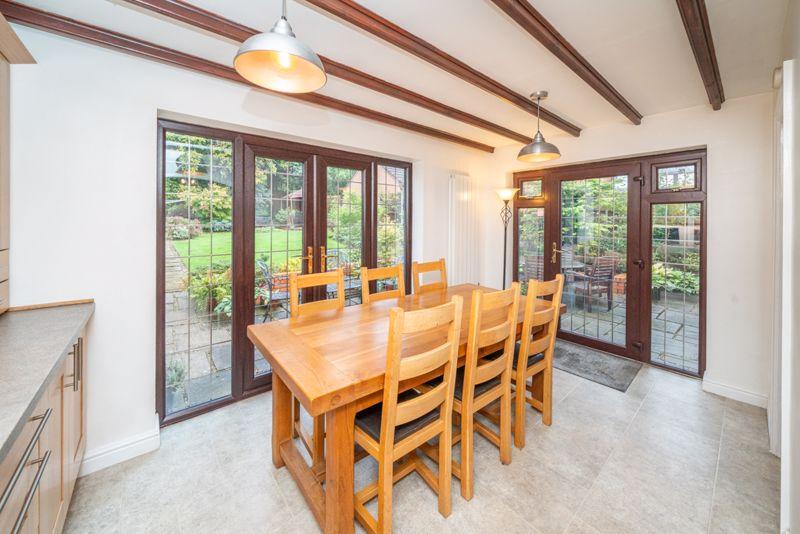 Breakfast room