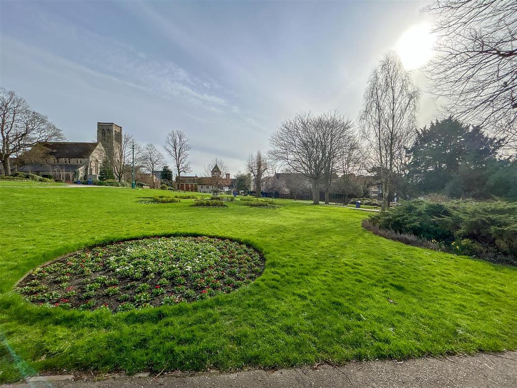 Brenchley Gardens Untitled-34.jpg