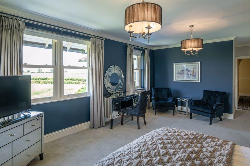Principal bedroom