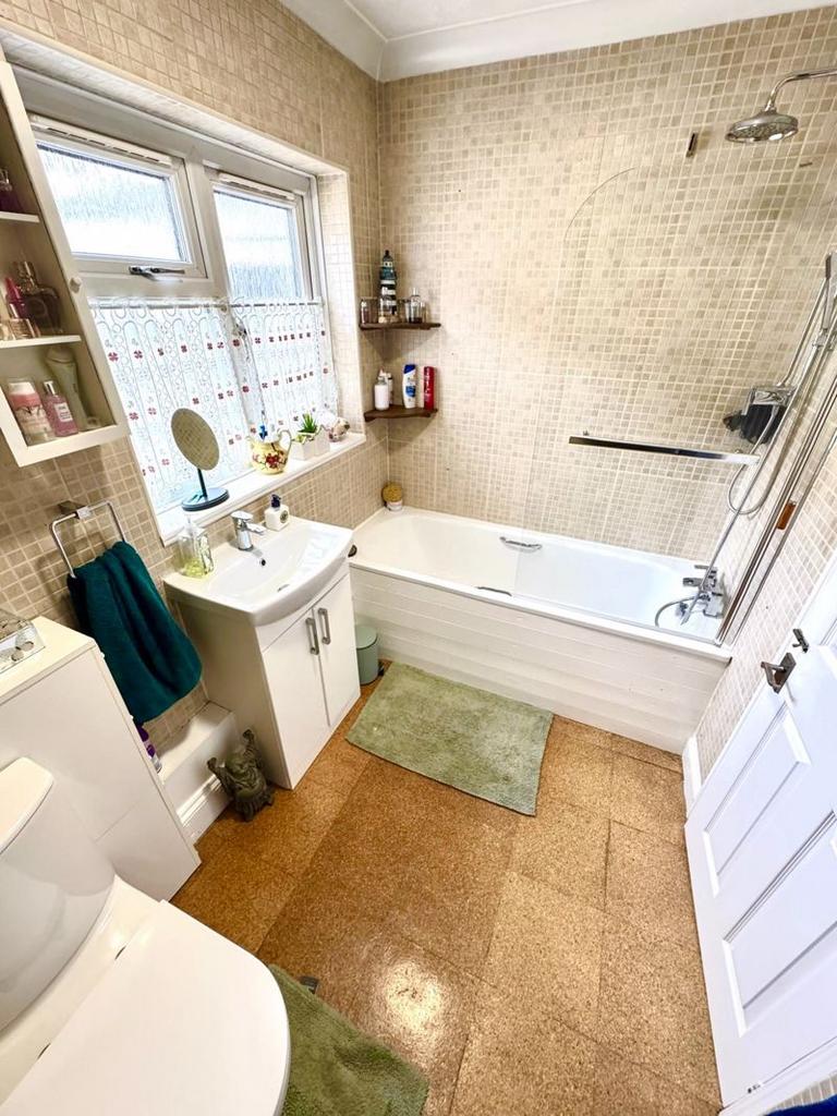 Utility/Lounge