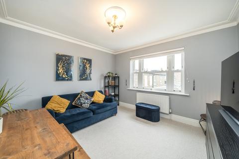1 bedroom apartment for sale, London W4