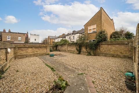 1 bedroom apartment for sale, London W4