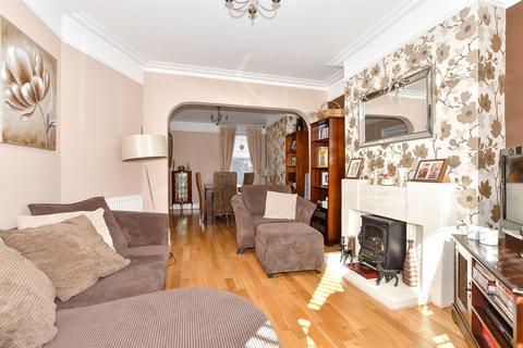3 bedroom terraced house for sale, St. Winifred Road, Folkestone CT19