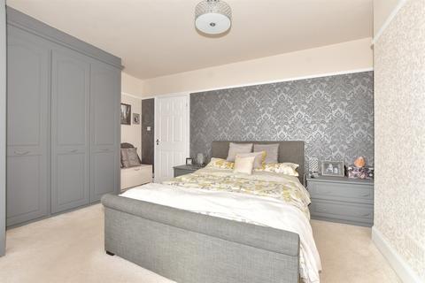 3 bedroom terraced house for sale, St. Winifred Road, Folkestone CT19