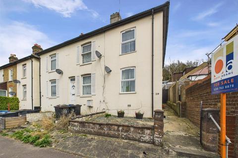 219 Godstone Road, Kenley, CR8 5BN