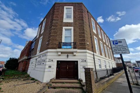 2 bedroom flat to rent, 234 Southchurch Road, Southend on Sea, Essex, SS1 2NR