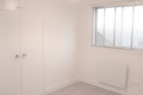 2 bedroom flat for sale, Cranston Close, Hounslow TW3