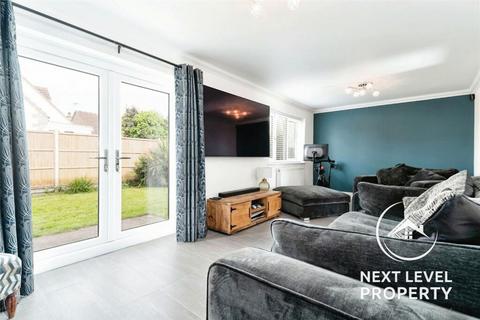 4 bedroom detached house for sale, Skeifs Row, Benwick, PE15