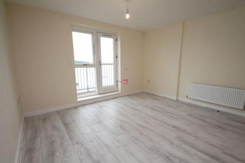 2 bedroom apartment to rent, Dunlin Drive, Chatham