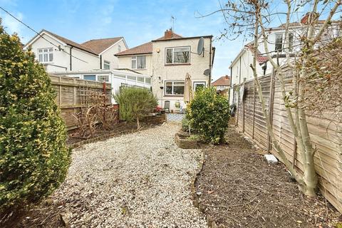 120 Vale Road, Windsor, SL4 5JN