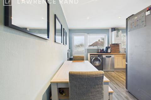 52 Rydal Way, Ruislip, HA4 0RU