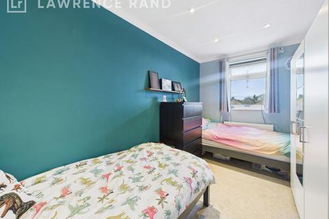 52 Rydal Way, Ruislip, HA4 0RU