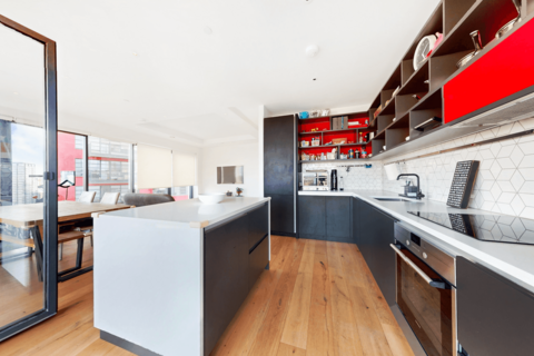 3 bedroom apartment to rent, City Island Way, London, E14
