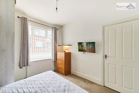 1 bedroom in a house share to rent, Room 1, 181 Hamil Road, Stoke-on-Trent ST6