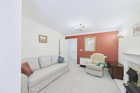 undefined, Queen Street, Hitchin, SG4