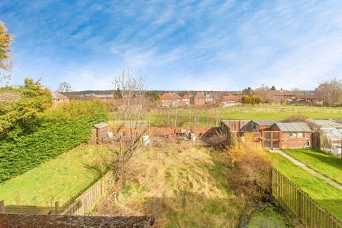 220 Bradford Road, Tingley, Wakefield, WF3 1RX