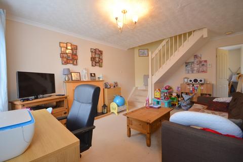 2 bedroom semi-detached house to rent, Downsway, Northampton NN4