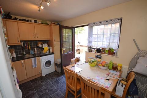 2 bedroom semi-detached house to rent, Downsway, Northampton NN4