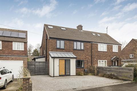 11 Leeway Avenue, Great Shelford, Cambridge, CB22 5AU