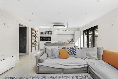 11 Leeway Avenue, Great Shelford, Cambridge, CB22 5AU