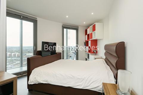 undefined, Kew Eye, Brentford TW8