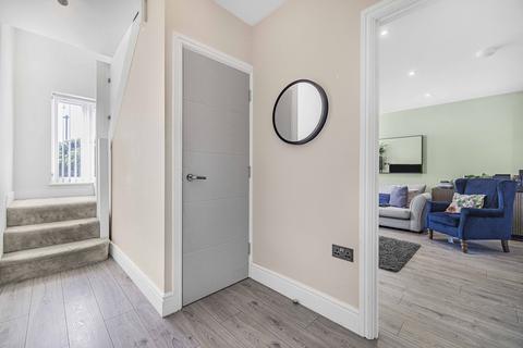 2 bedroom apartment for sale, The Glade, Croydon, CR0