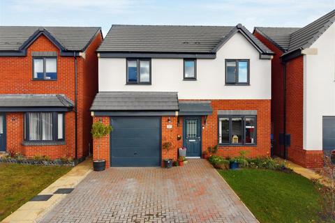 4 bedroom detached house for sale, Deepfields Drive, Shipley, Heanor