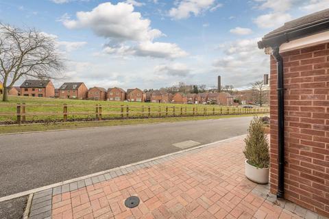 5 bedroom detached house for sale, Kirkpatrick Drive, Wordsley, DY8 5TG