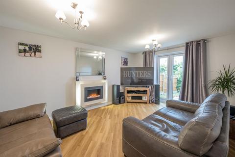 5 bedroom detached house for sale, Kirkpatrick Drive, Wordsley, DY8 5TG