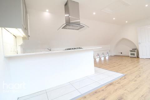 3 bedroom apartment to rent, West Hill, Dartford