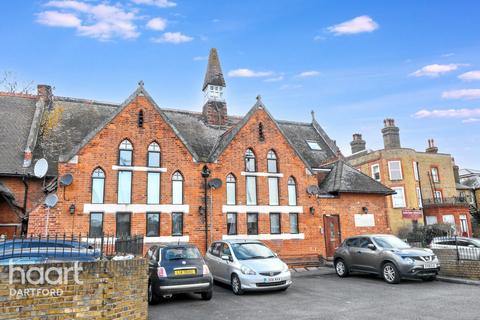 3 bedroom apartment to rent, West Hill, Dartford